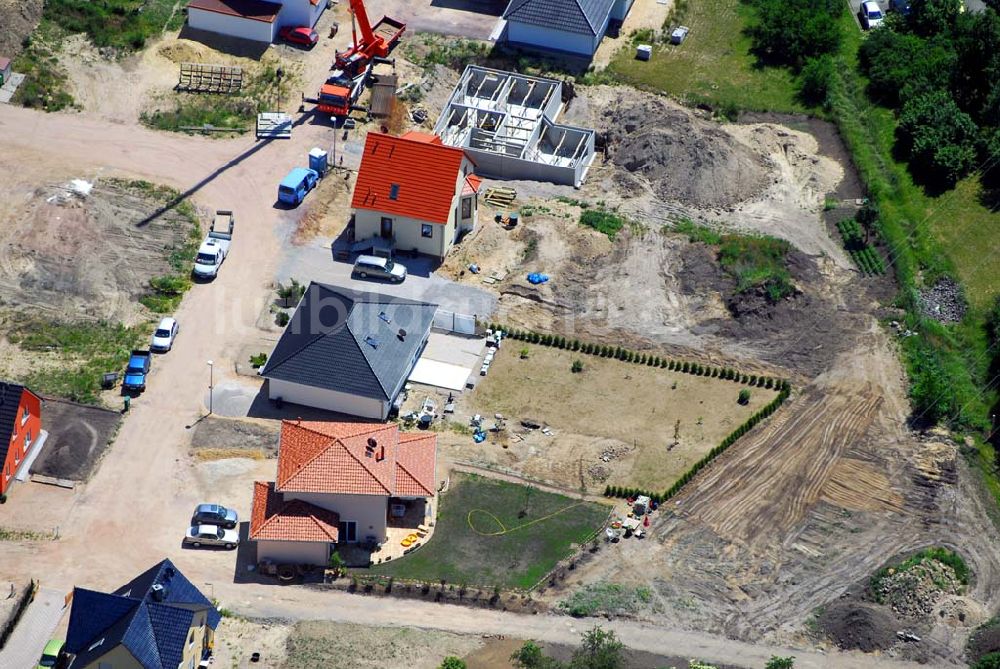 Luftbild Magdeburg - Neugebaute Einfamilienhäuser am Holzweg in Magdeburg-Nordwest