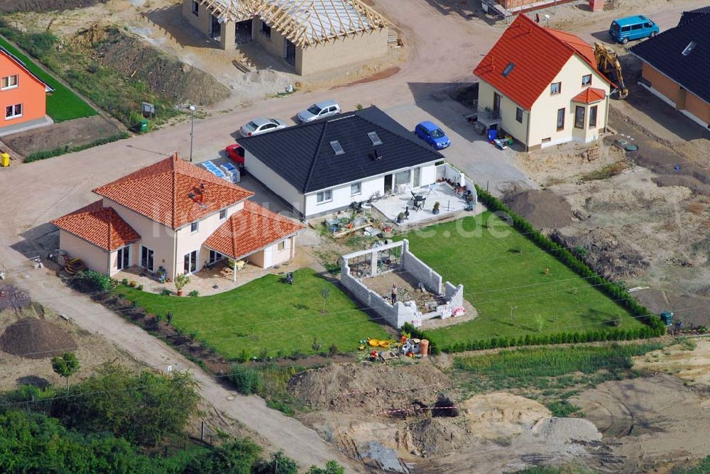 Luftaufnahme Magdeburg - Neugebaute Einfamilienhäuser am Holzweg in Magdeburg-Nordwest