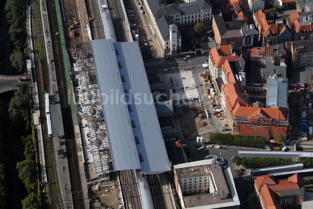 Luftaufnahme Erfurt - Neugestaltung des Bahnhofsvorplatzes und Sanierung des Hotels Erfurter Hof