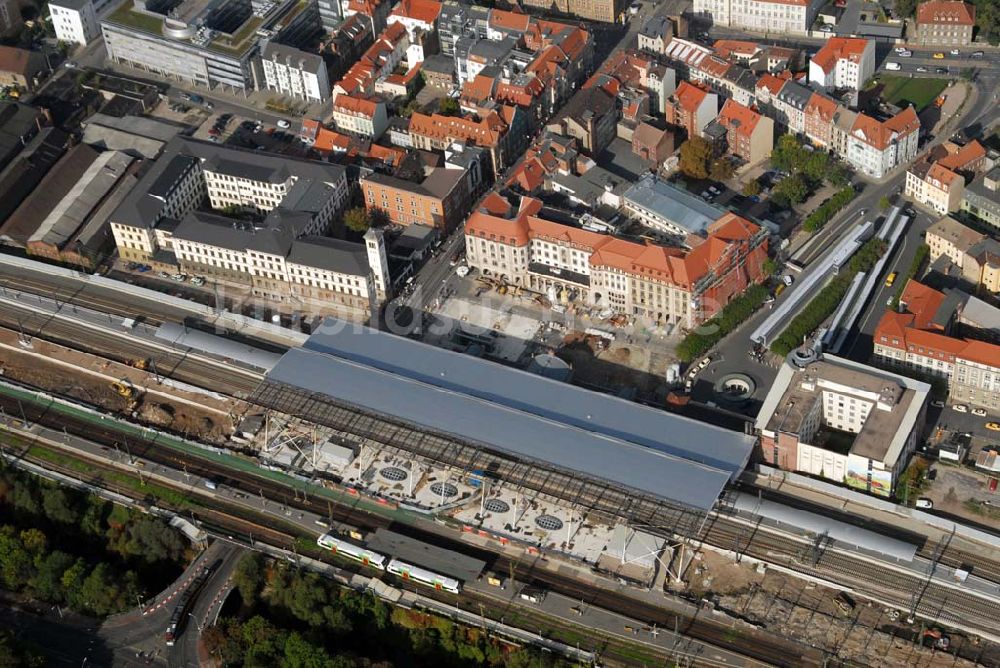 Luftaufnahme Erfurt - Neugestaltung des Bahnhofsvorplatzes und Sanierung des Hotels Erfurter Hof