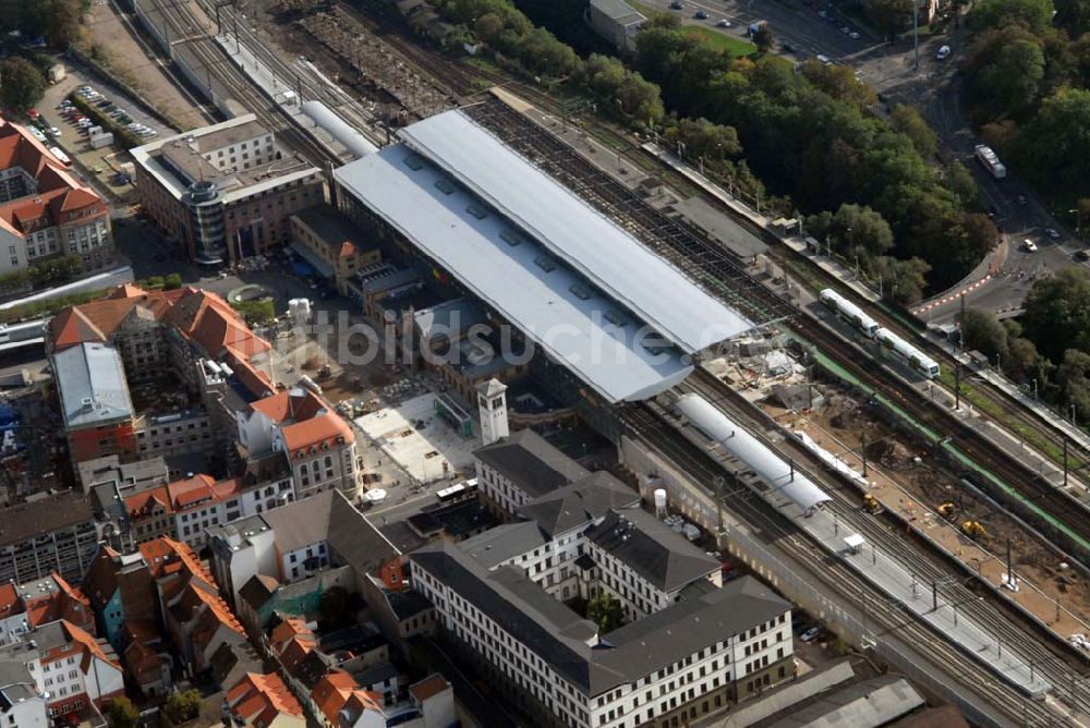 Luftaufnahme Erfurt - Neugestaltung des Bahnhofsvorplatzes und Sanierung des Hotels Erfurter Hof