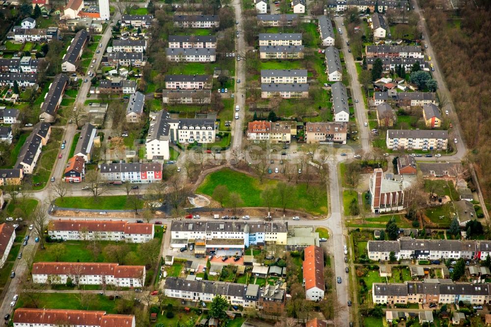 Luftbild Duisburg - Neugestaltung der Parkanlage des kleinen Karl-Harzig-Park in Duisburg im Bundesland Nordrhein-Westfalen