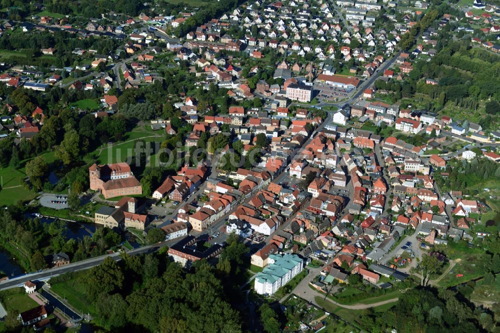 Neustadt-Glewe aus der Vogelperspektive: Neustadt-Glewe im Bundesland Mecklenburg-Vorpommern