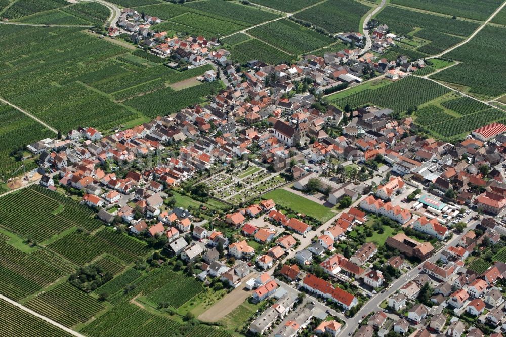 Diedesfeld von oben - Neustadt an der Weinstraße OT Diedesfeld im Bundesland Rheinland-Pfalz