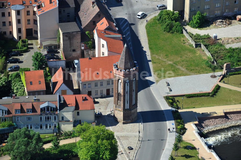 Brandenburg aus der Vogelperspektive: Neustädter Mühlentorturm Brandenburg Hafel