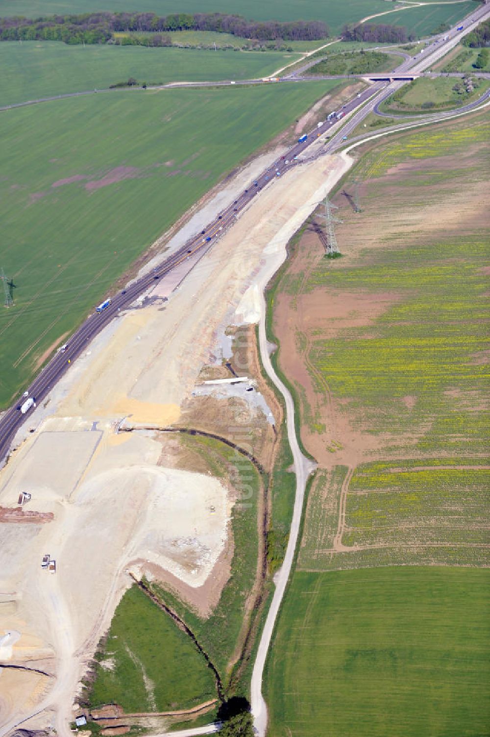 Magdala von oben - Neutrassierung / Verlegung der Bundesautobahn BAB A4 bei Magdala in Thüringen