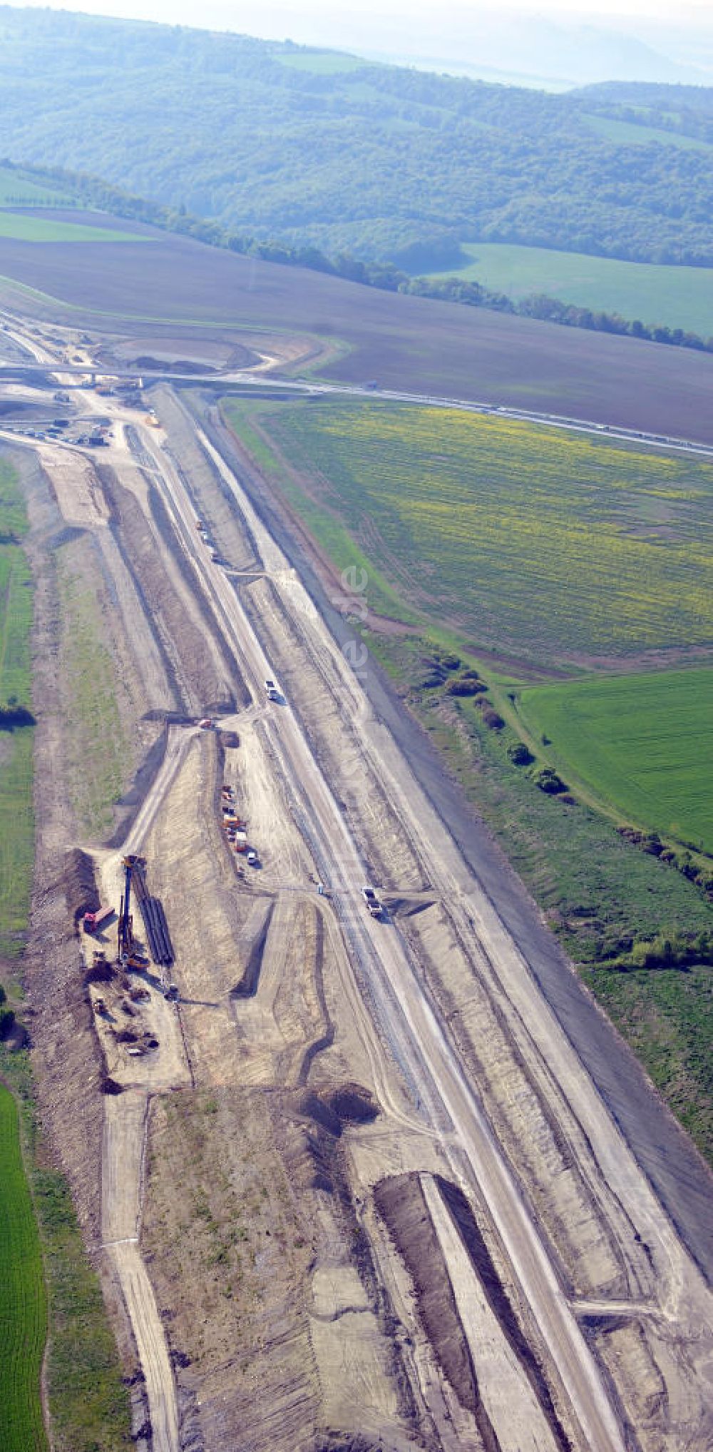 Magdala von oben - Neutrassierung / Verlegung der Bundesautobahn BAB A4 bei Magdala in Thüringen