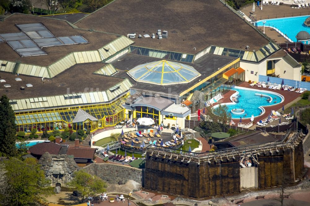 Duisburg, Röttgersbach von oben - Niederrhein Therme in Röttgersbach in Duisburg im Bundesland Nordrhein-Westfalen