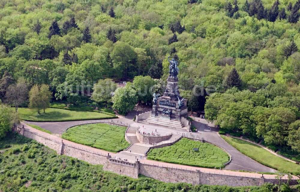 Assmanshausen aus der Vogelperspektive: Niederwalddenkmal Assmanshausen