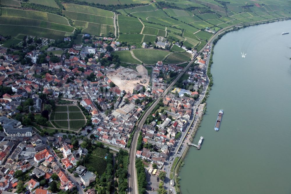 Nierstein von oben - Nierstein ist eine Ortsgemeinde im Landkreis Mainz-Bingen in Rheinland-Pfalz