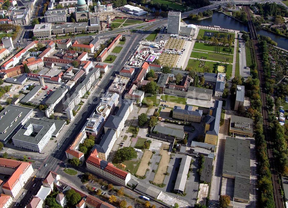 Potsdam aus der Vogelperspektive: Nikolaikirche und Ministerium von Potsdam