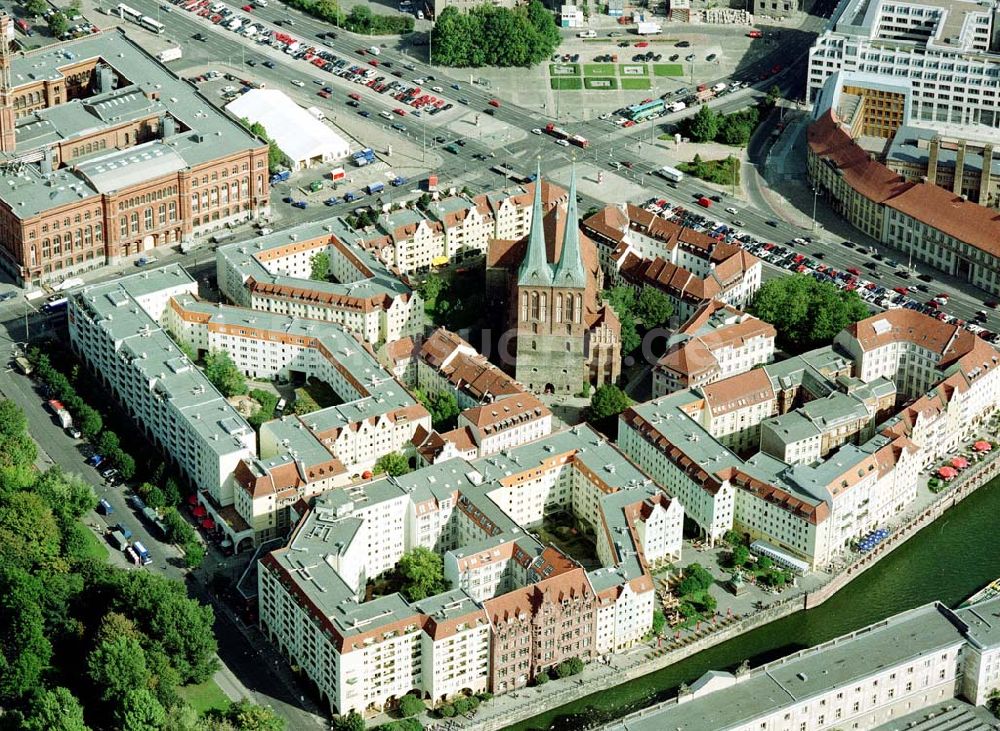 Luftbild Berlin - Nikolaiviertel in Berlin - Mitte.