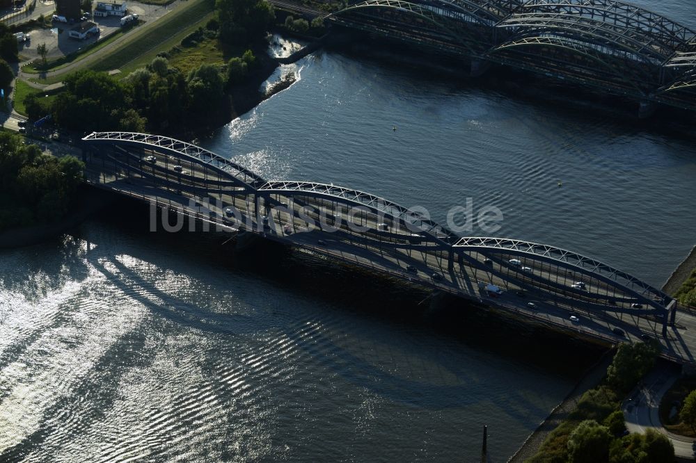 Luftaufnahme Hamburg - Norderelbe - Brücke der Billhorner Brücke in Hamburg