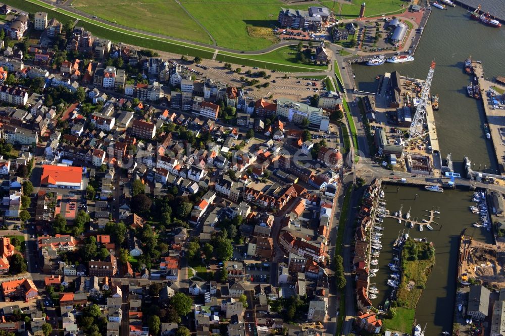 Luftaufnahme Cuxhaven - Nordsee - Hafen und- Küstenbereich in Cuxhaven im Bundesland Niedersachsen