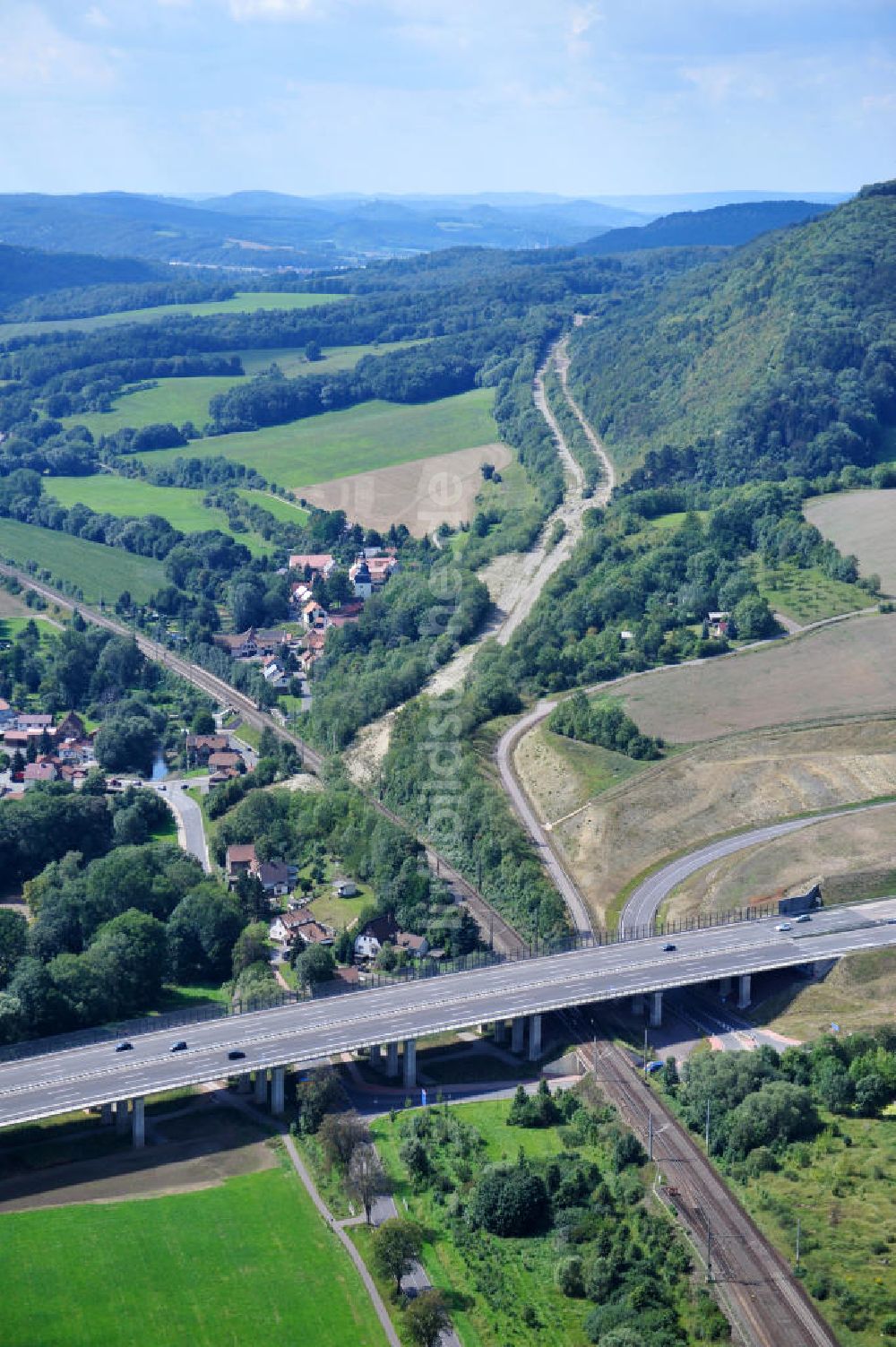 Luftaufnahme Sättelstädt - Nordverlegung / Umfahrung Hörselberge der Autobahn E40 / A4 in Thüringen