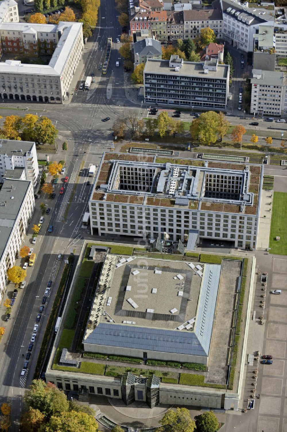 Karlsruhe von oben - Novotel Karlsruhe City und Stadthalle Karlsruhe