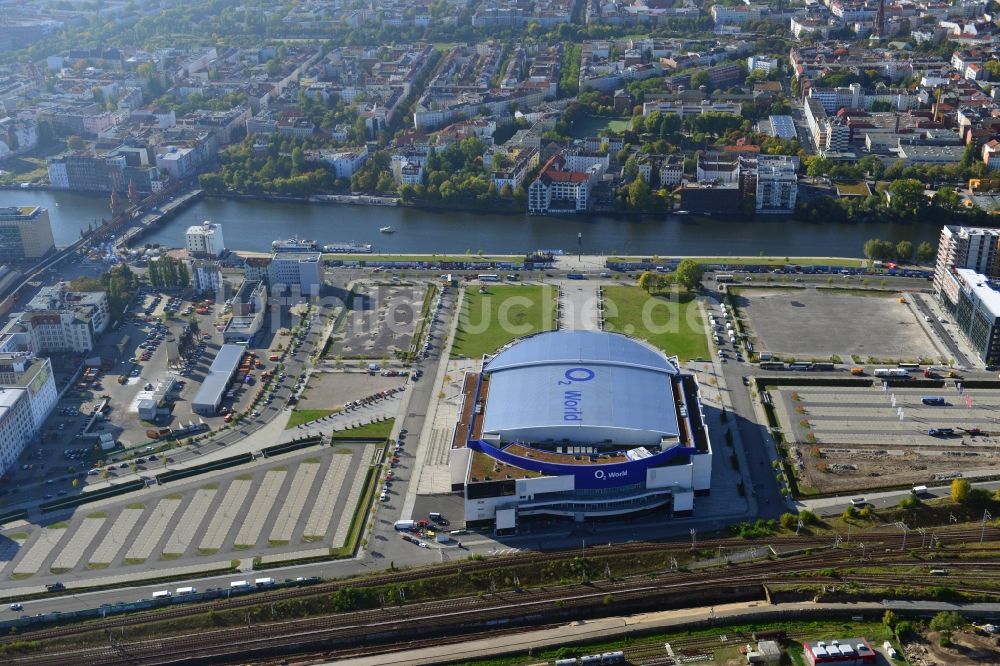 Berlin aus der Vogelperspektive: O2- Arena in Berlin- Friedrichshain