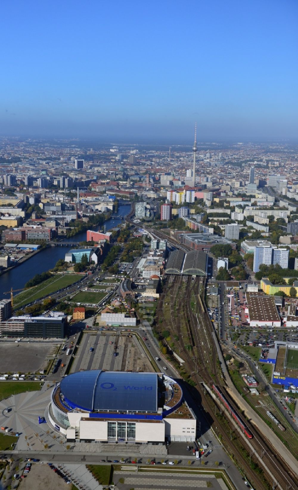 Luftaufnahme Berlin - O2- Arena in Berlin- Friedrichshain