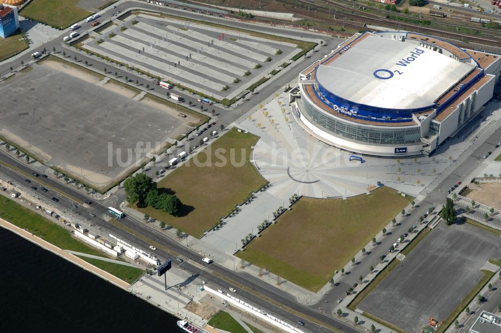 Luftbild Berlin - O2- Arena in Berlin - Friedrichshain