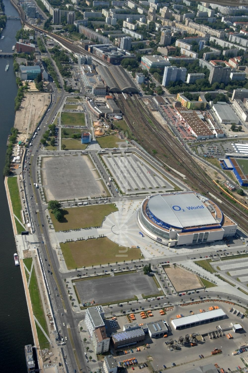 Berlin aus der Vogelperspektive: O2- Arena in Berlin - Friedrichshain