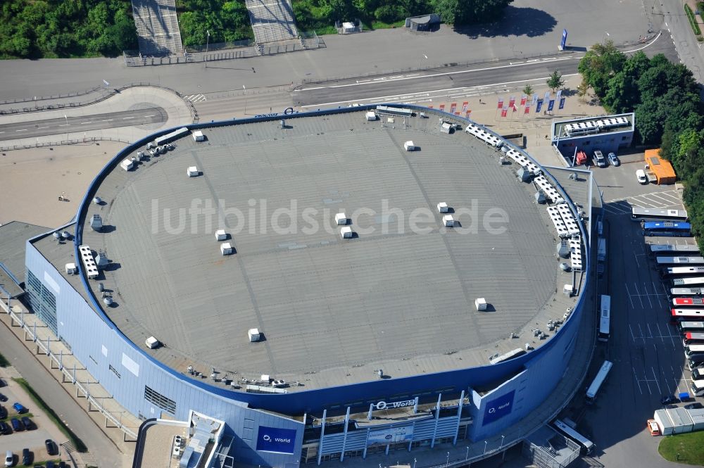 Luftbild Hamburg - O2 World Hamburg (vormals Color Line Arena), eine Multifunktionsarena für sportliche und kulturelle Veranstaltungen in Hamburg