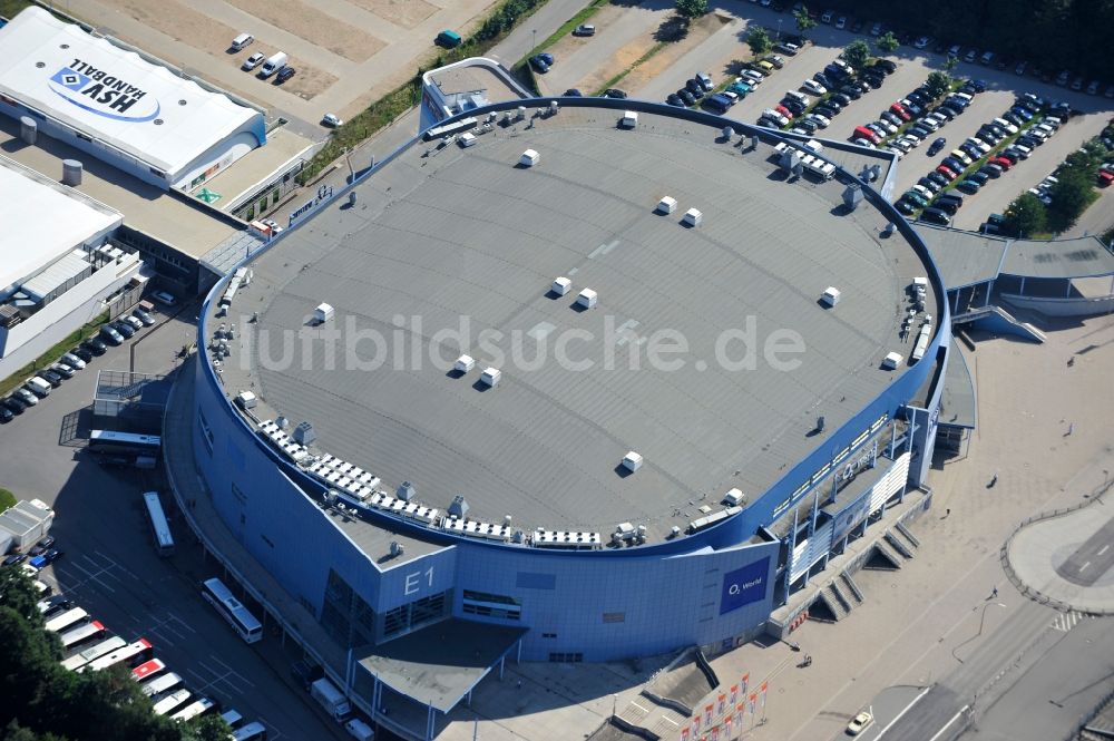 Hamburg von oben - O2 World Hamburg (vormals Color Line Arena), eine Multifunktionsarena für sportliche und kulturelle Veranstaltungen in Hamburg