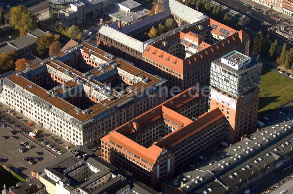 Luftaufnahme Berlin - Oberbaum-City im Ortsteil Berlin-Friedrichshain