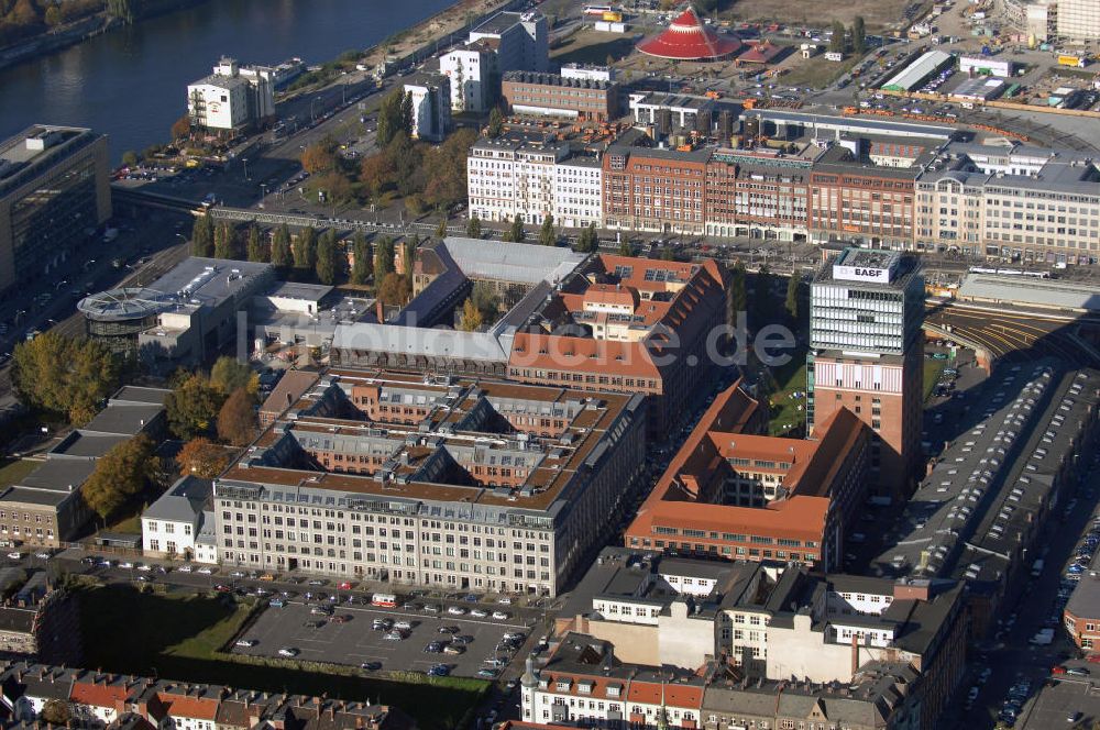 Luftaufnahme Berlin - Oberbaum-City im Ortsteil Berlin-Friedrichshain