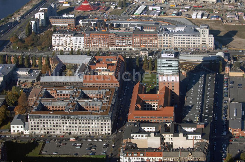 Berlin von oben - Oberbaum-City im Ortsteil Berlin-Friedrichshain