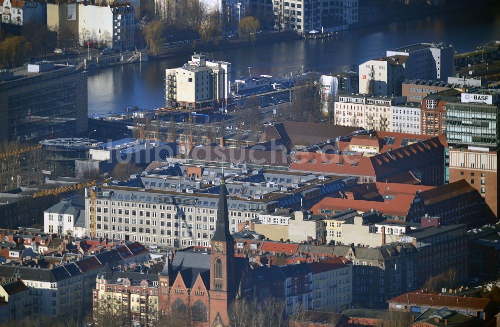 Luftaufnahme Berlin - Oberbaum City im Ortsteil Friedrichshain in Berlin