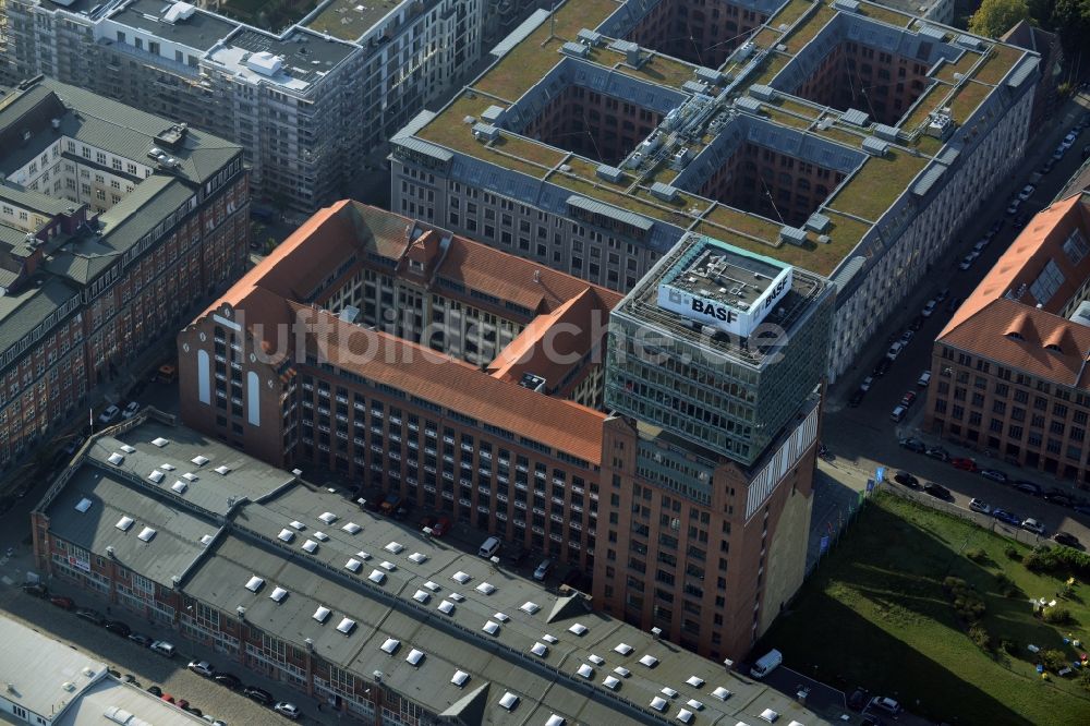 Berlin von oben - Oberbaum City im Ortsteil Friedrichshain in Berlin