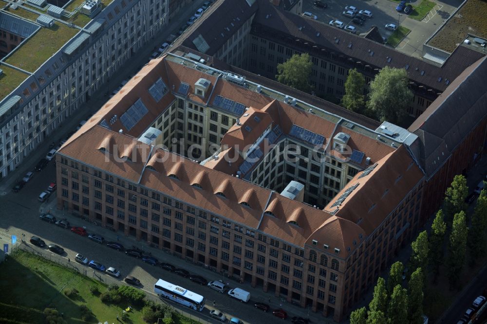 Berlin aus der Vogelperspektive: Oberbaum City im Ortsteil Friedrichshain in Berlin