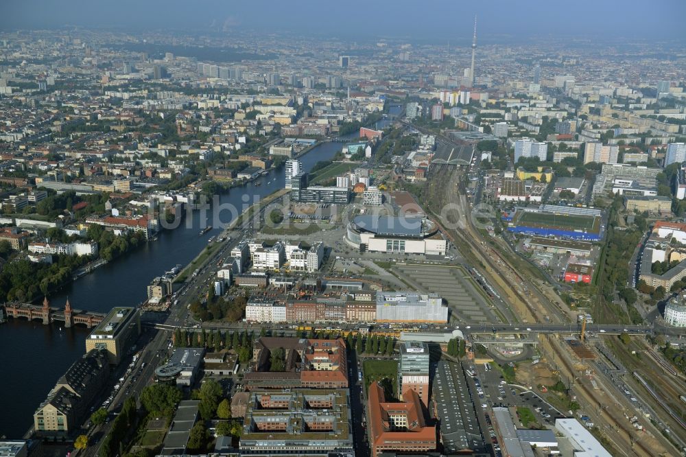 Berlin aus der Vogelperspektive: Oberbaum City im Ortsteil Friedrichshain in Berlin