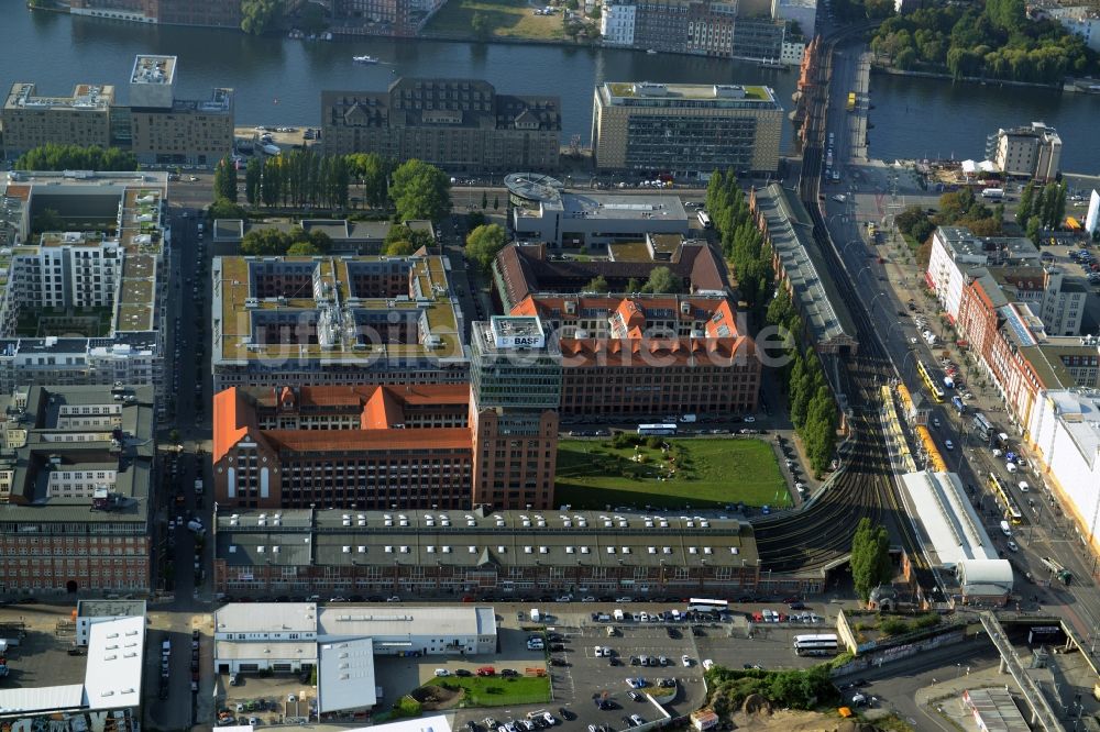 Berlin aus der Vogelperspektive: Oberbaum City im Ortsteil Friedrichshain in Berlin