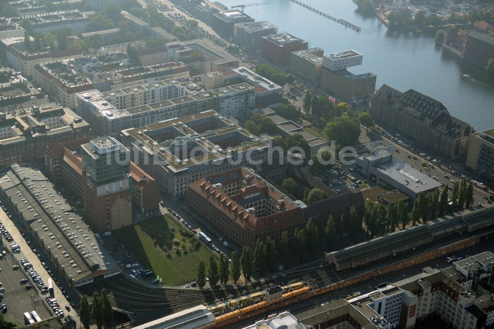 Luftaufnahme Berlin - Oberbaum City im Ortsteil Friedrichshain in Berlin