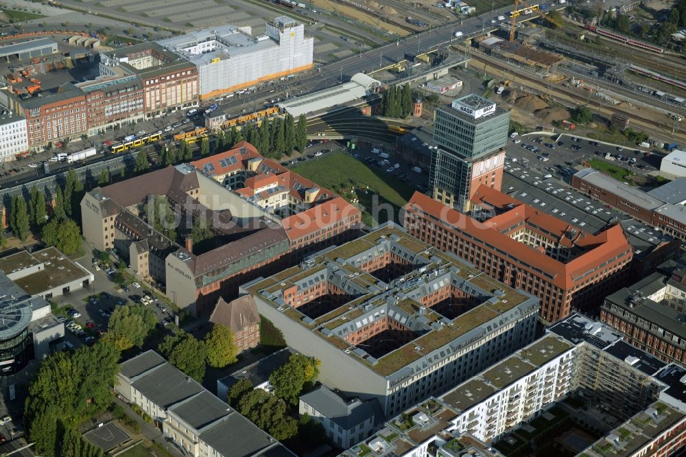 Berlin aus der Vogelperspektive: Oberbaum City im Ortsteil Friedrichshain in Berlin