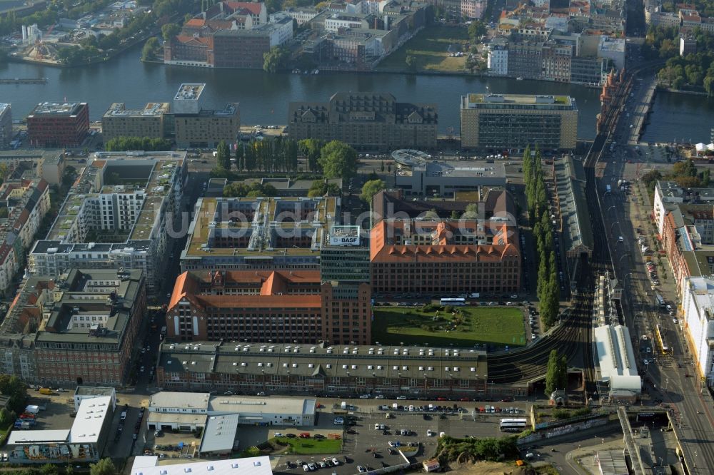 Luftaufnahme Berlin - Oberbaum City im Ortsteil Friedrichshain in Berlin