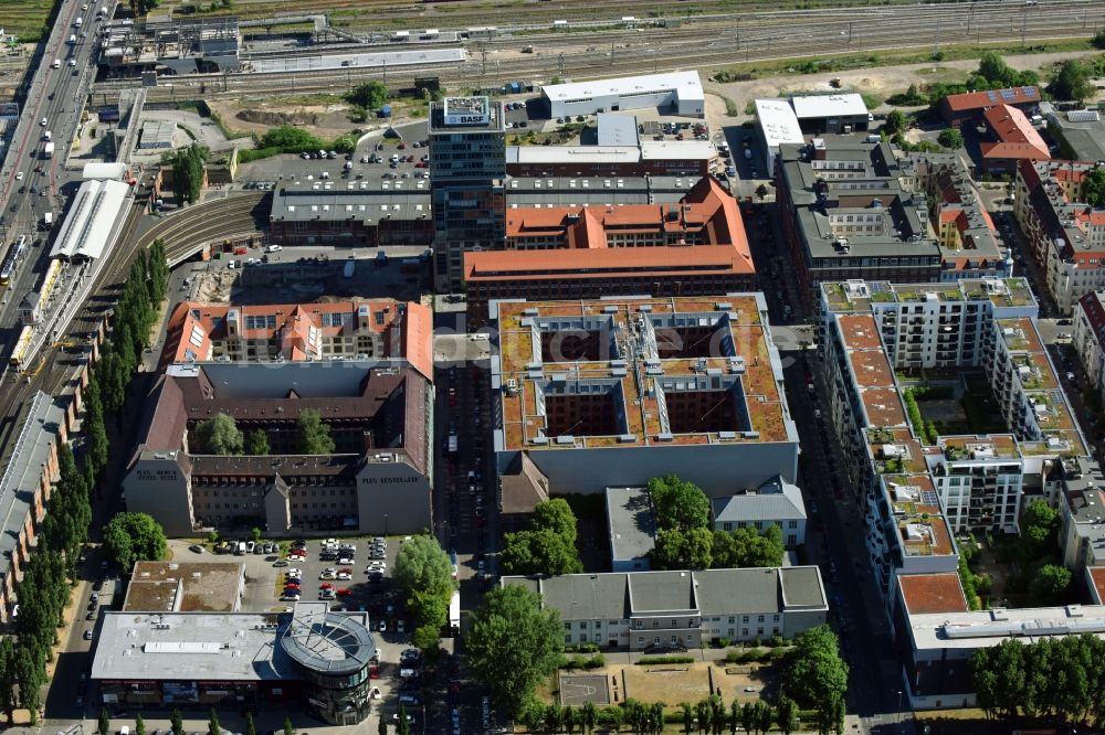 Luftaufnahme Berlin - Oberbaum City im Ortsteil Friedrichshain in Berlin