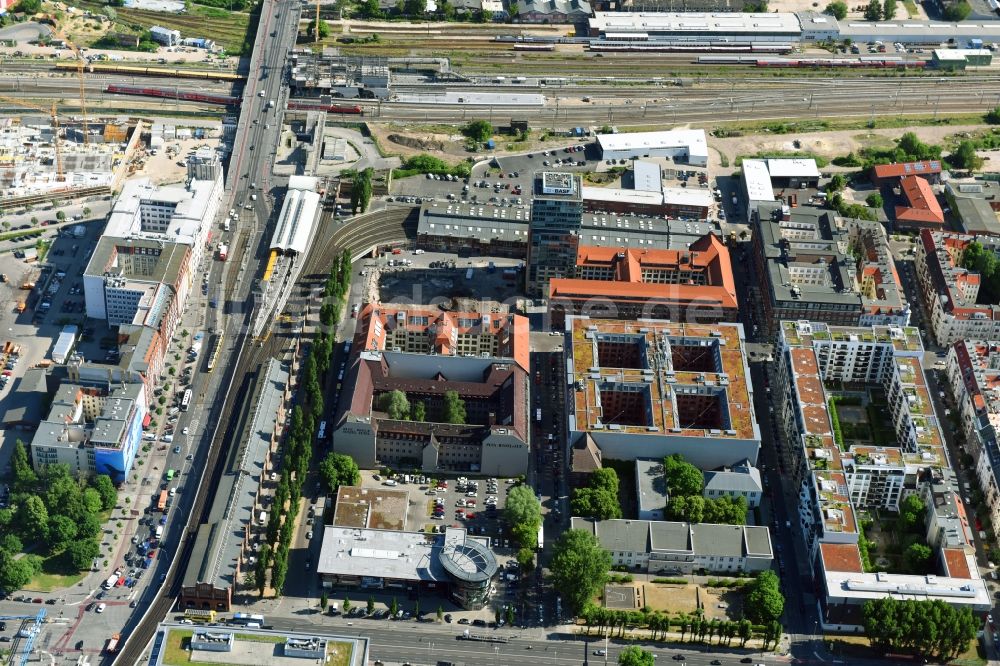 Berlin aus der Vogelperspektive: Oberbaum City im Ortsteil Friedrichshain in Berlin