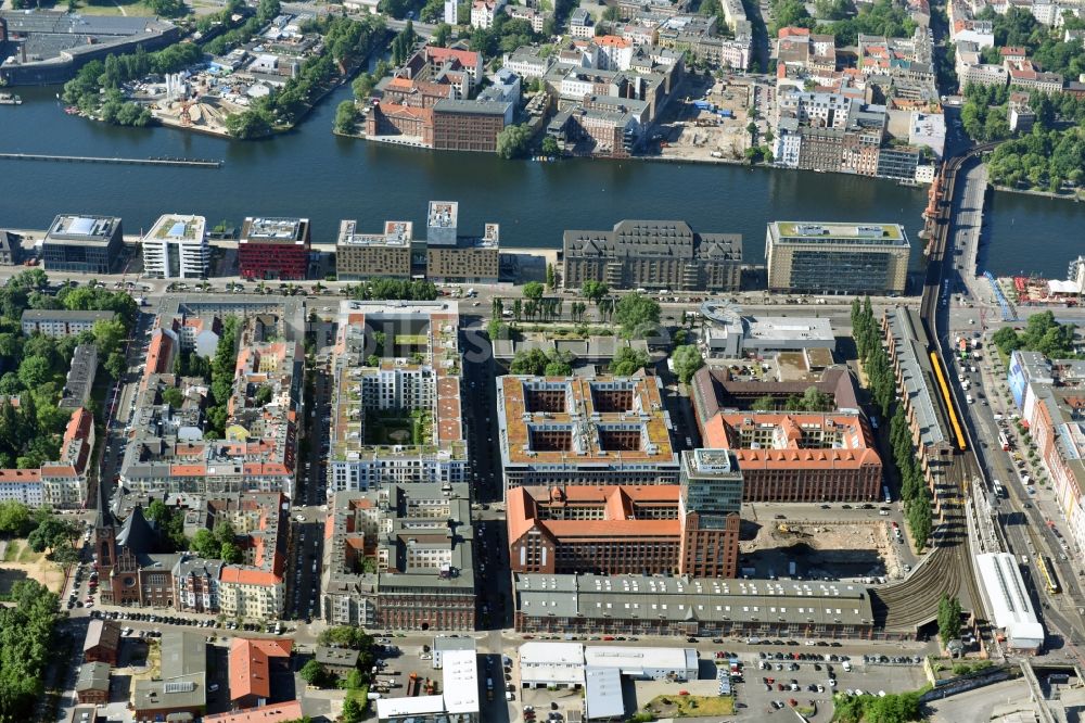 Berlin von oben - Oberbaum City im Ortsteil Friedrichshain in Berlin