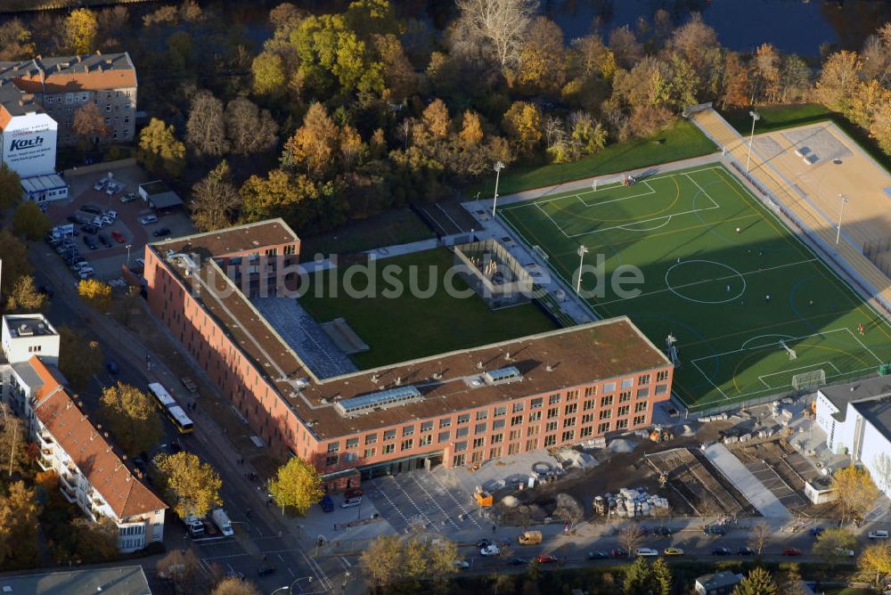 Berlin von oben - Oberstufenzentrum Informationstechnik und Medizintechnik Berlin