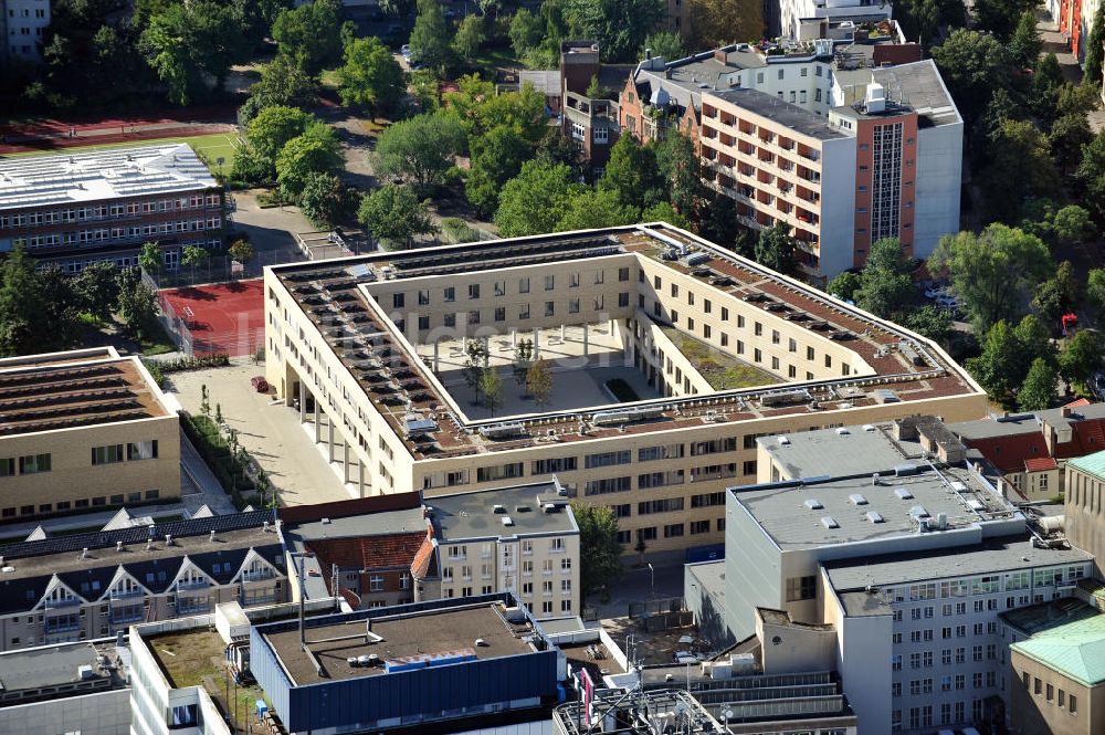 Luftaufnahme Berlin - Oberstufenzentrum Körperpflege an der Schillerstraße in Berlin-Charlottenburg