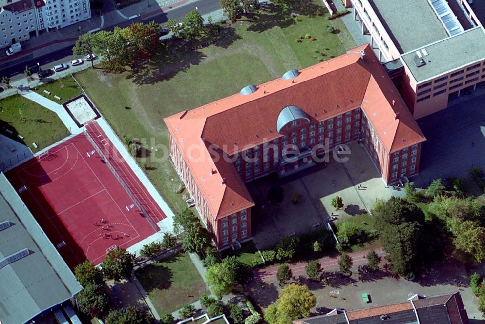  Berlin Berlin-Schöneweide von oben - Oberstufenzentrum Schöneweide