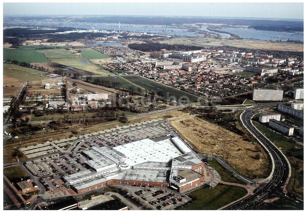 Luftbild Schwedt / Oder - Oder- Center der ECE Projektmanagment in Schwedt an der Oder.