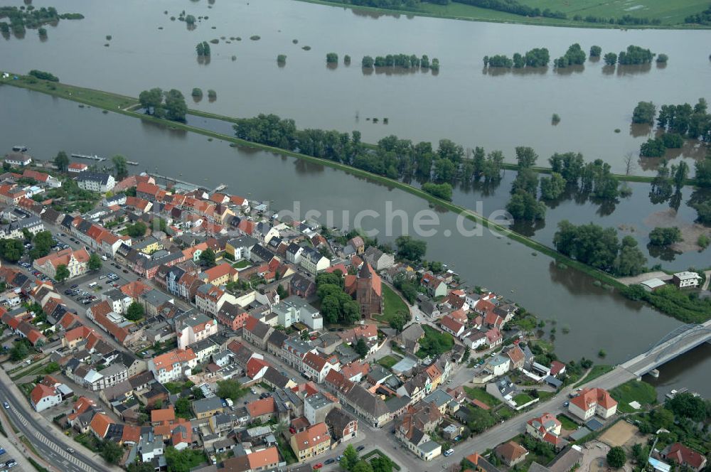 Eisenhüttenstadt von oben - Oderhochwasser 2010 in Eisenhüttenstadt im Bundesland Brandenburg