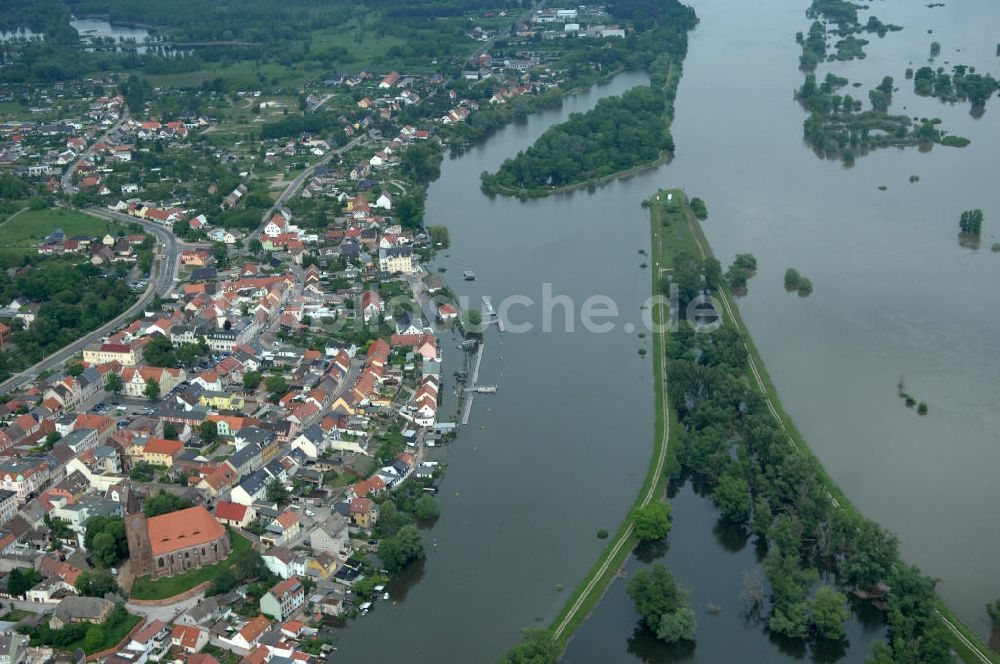 Eisenhüttenstadt von oben - Oderhochwasser 2010 in Eisenhüttenstadt im Bundesland Brandenburg