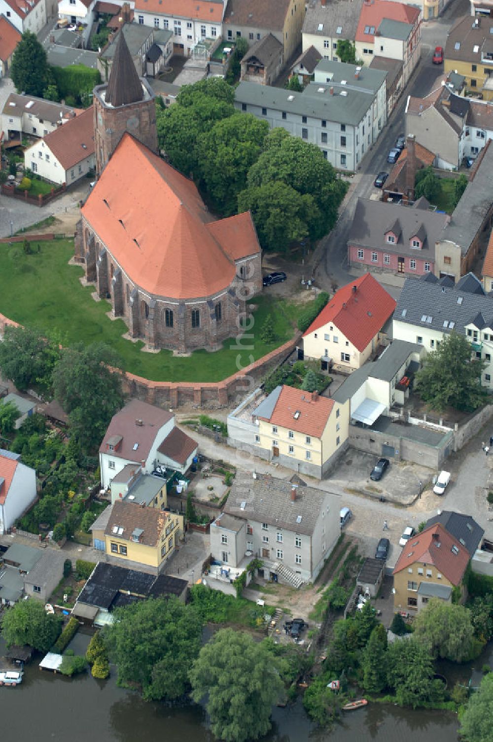 Luftbild Eisenhüttenstadt - Oderhochwasser 2010 in Eisenhüttenstadt im Bundesland Brandenburg