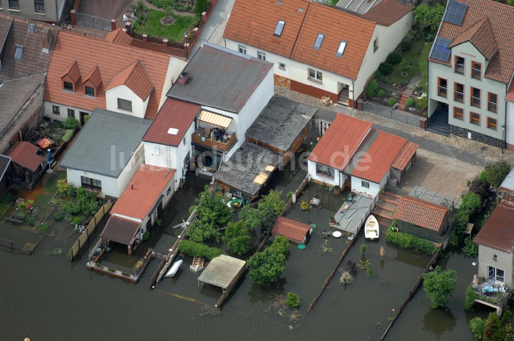 Eisenhüttenstadt von oben - Oderhochwasser 2010 in Eisenhüttenstadt im Bundesland Brandenburg