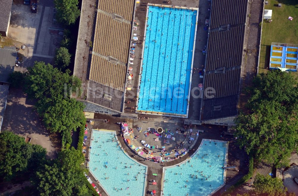 Berlin OT Westend von oben - Olympia-Schwimmstadion im Ortsteil Westend in Berlin