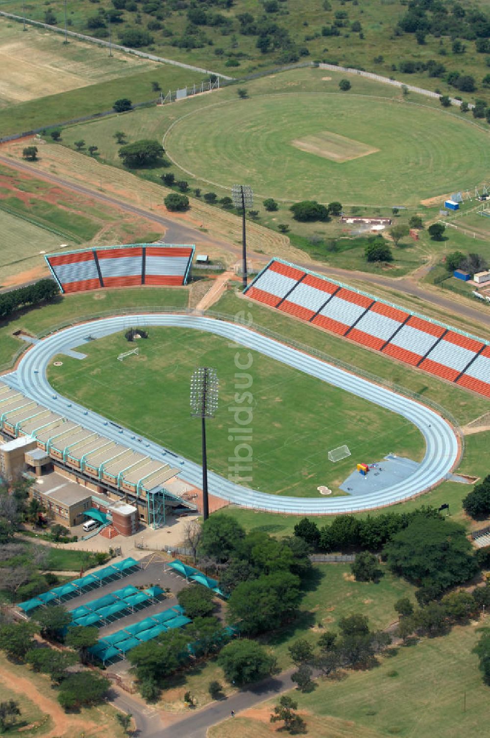 Rustenburg aus der Vogelperspektive: Olympia Stadion im Olympiapark / Olympia Stadium in the Olimpia Sports Complex